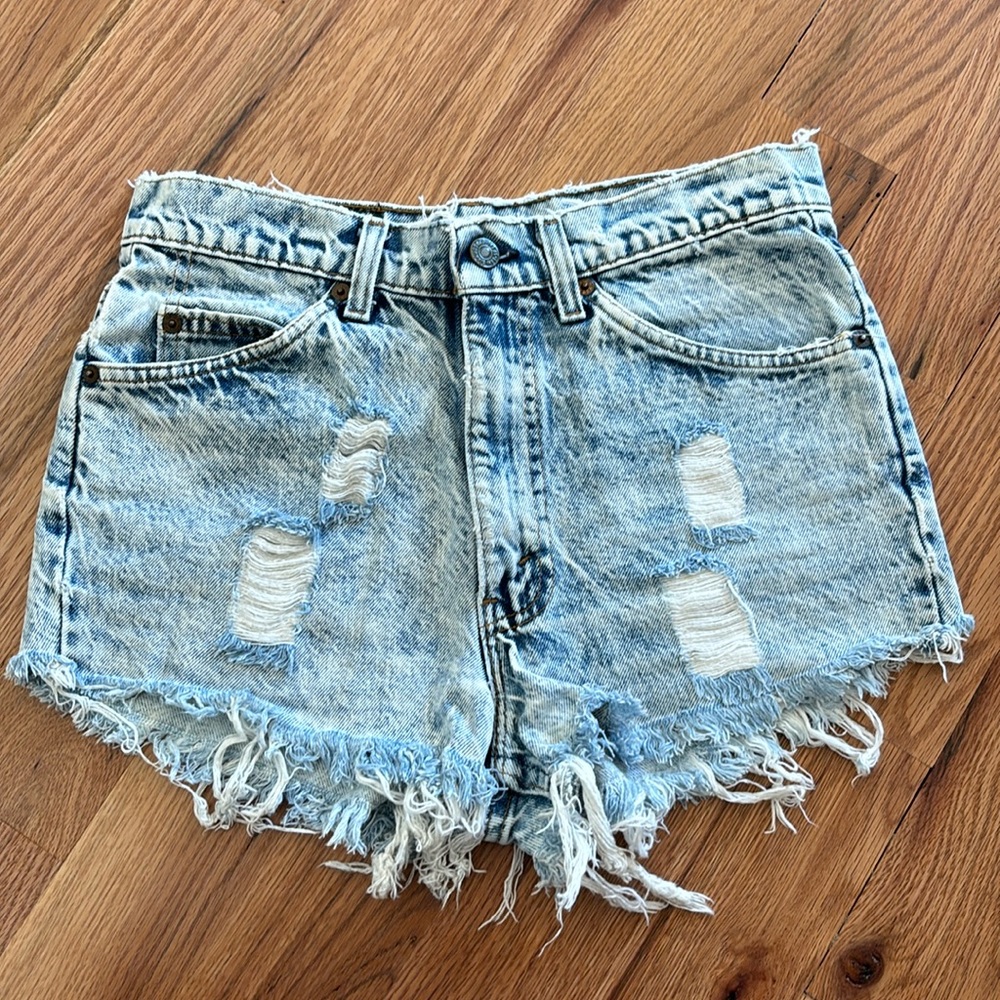 Levi’s Vintage acid wash shorts